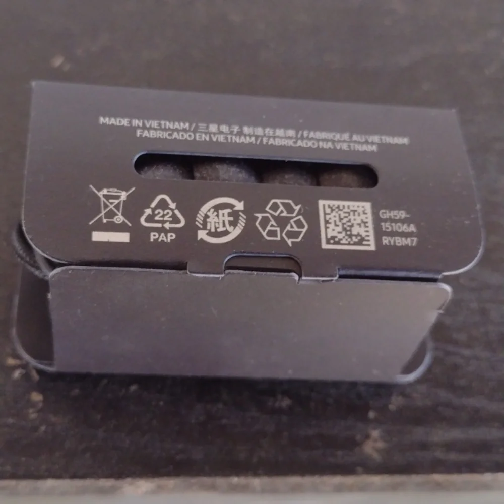 Samsung AKG OEM Black Wired Earbuds NWT